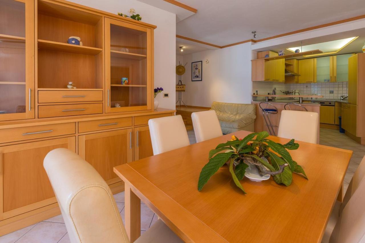 Jurincic Apartment Crikvenica Phòng bức ảnh