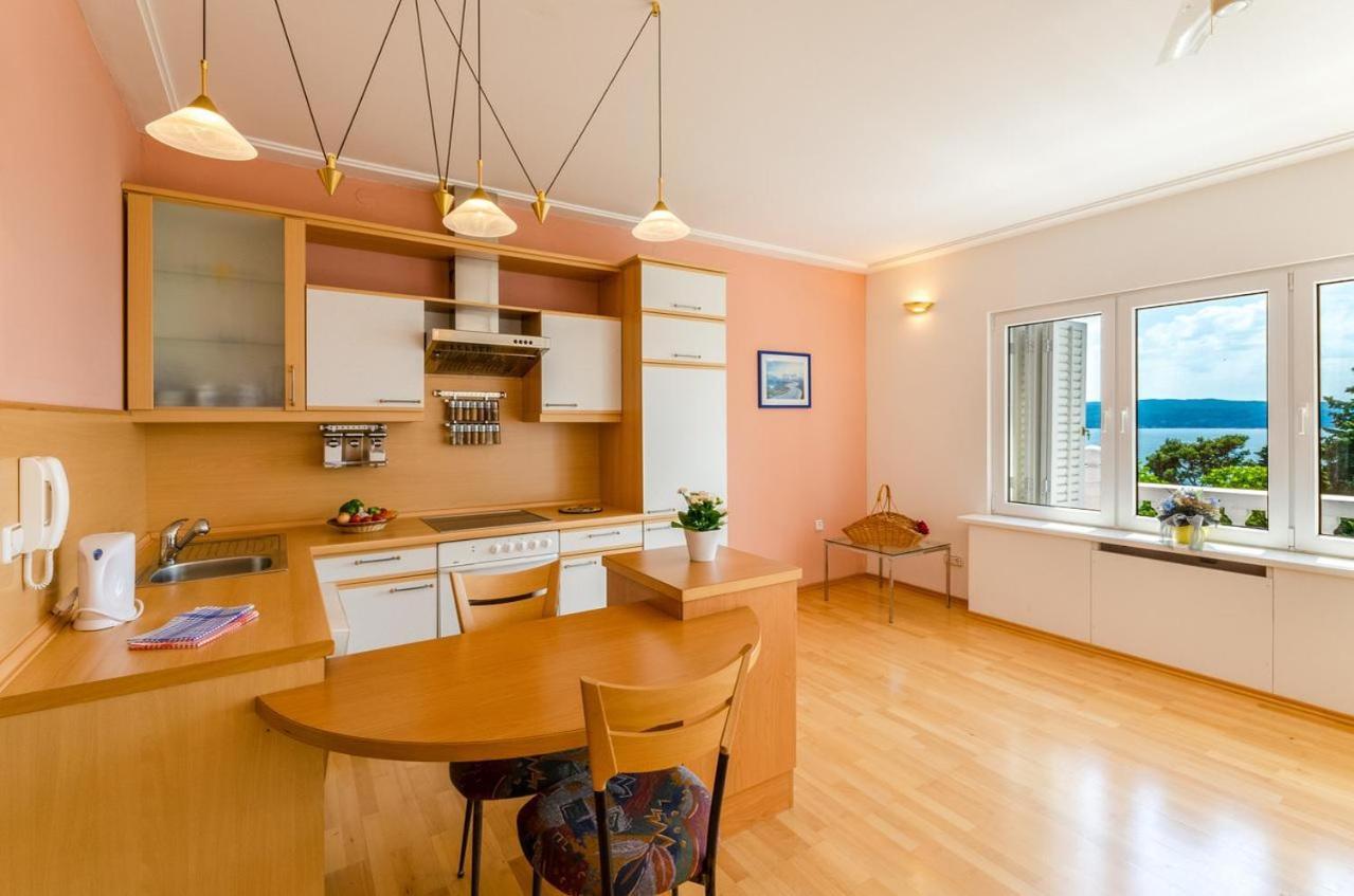 Jurincic Apartment Crikvenica Phòng bức ảnh