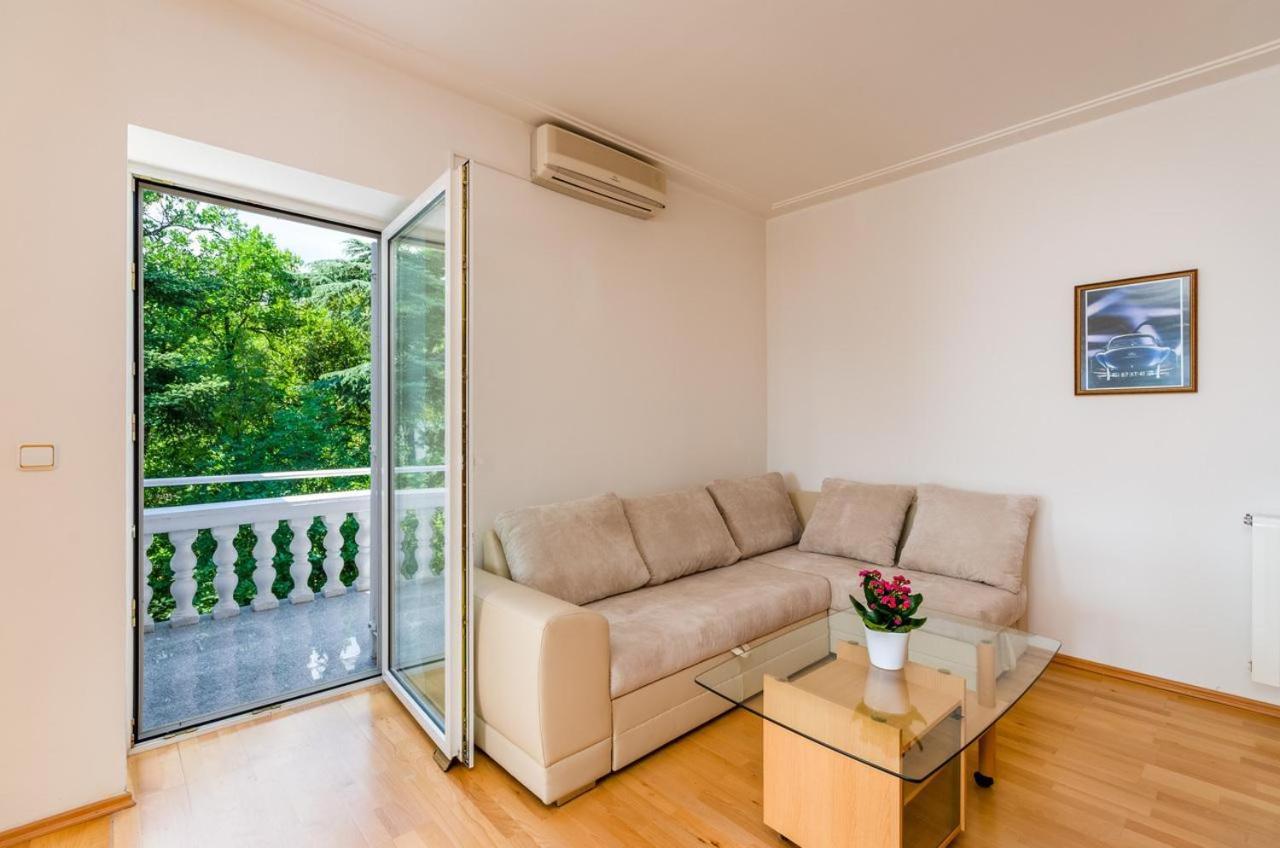 Jurincic Apartment Crikvenica Phòng bức ảnh